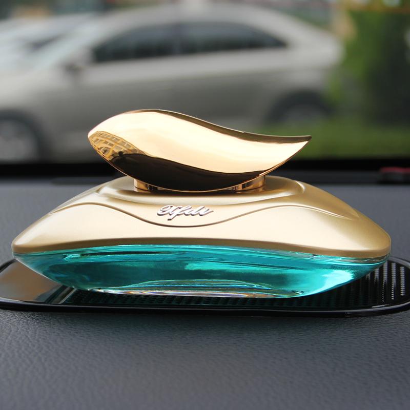 汽车香水摆件车载香水座式汽车用品香水车内饰品摆件古龙香除异味